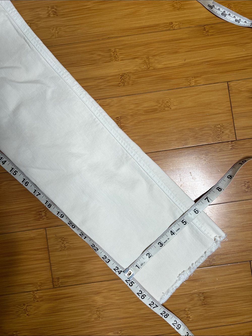 MOTHER High Waisted Rascal Ankle Fray Jeans (Play Date - Eggnog Color) 27 - Picture 7 of 7